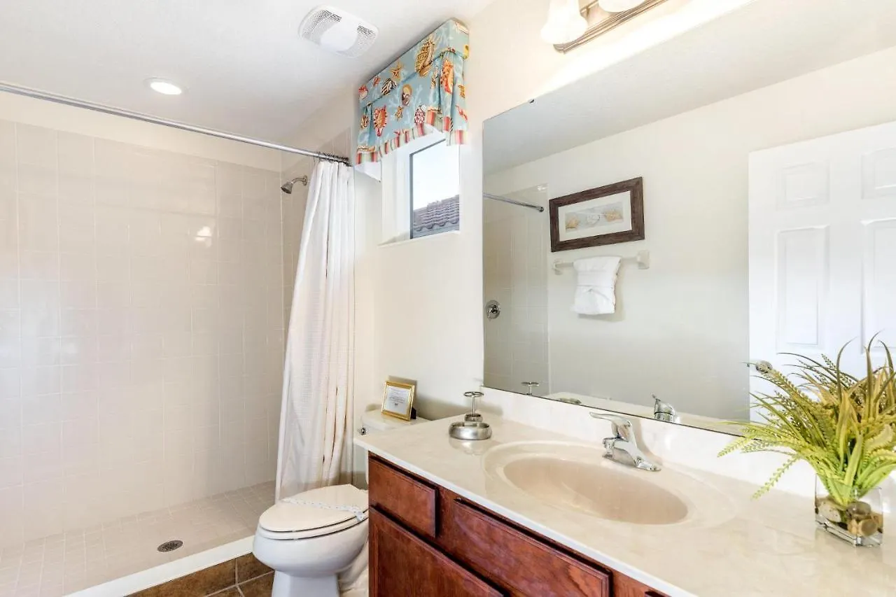 Villa Spacious 6-Bedroom Getaway With Game Room, Private Spa & Sunny Pool Deck In Premier Resort Setting Davenport