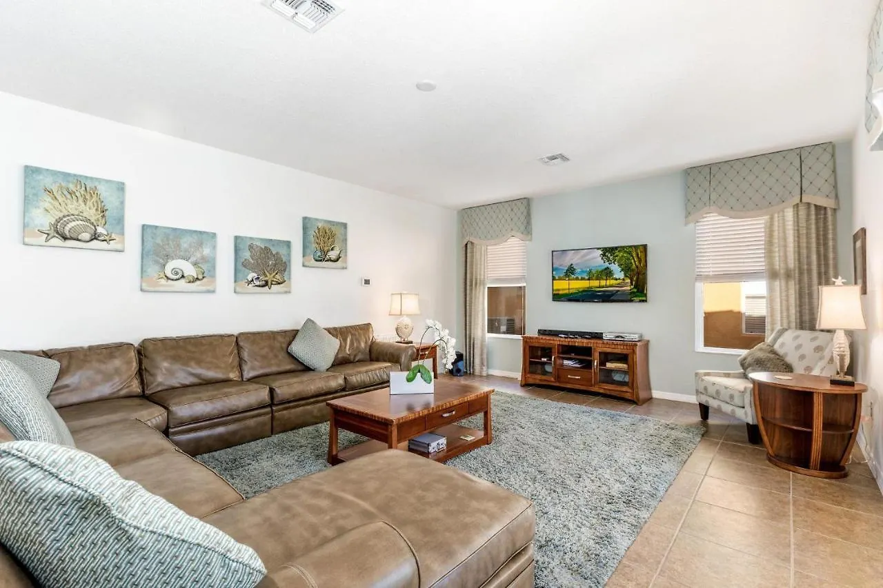 Villa Spacious 6-Bedroom Getaway With Game Room, Private Spa & Sunny Pool Deck In Premier Resort Setting Davenport