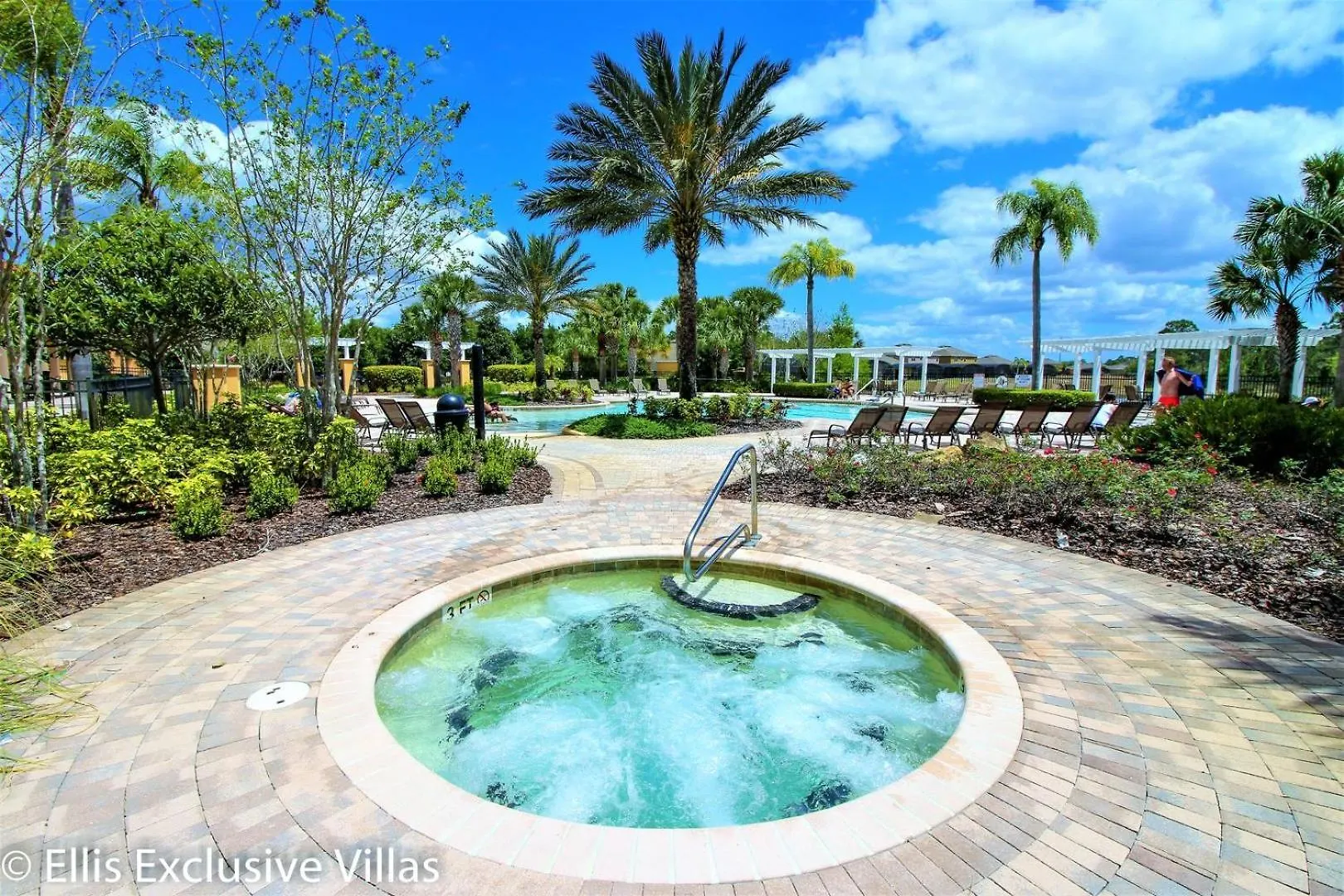 Spacious 6-Bedroom Getaway With Game Room, Private Spa & Sunny Pool Deck In Premier Resort Setting Davenport